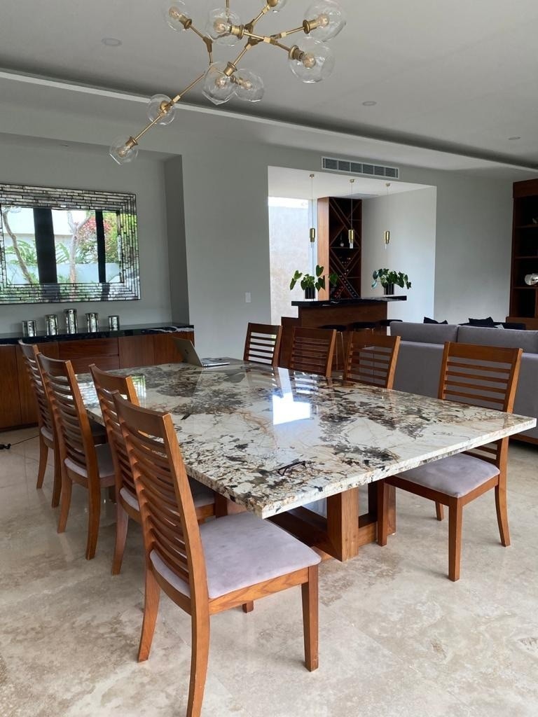 Preciosa casa en venta en el Yucatán Country Club - Foto 1